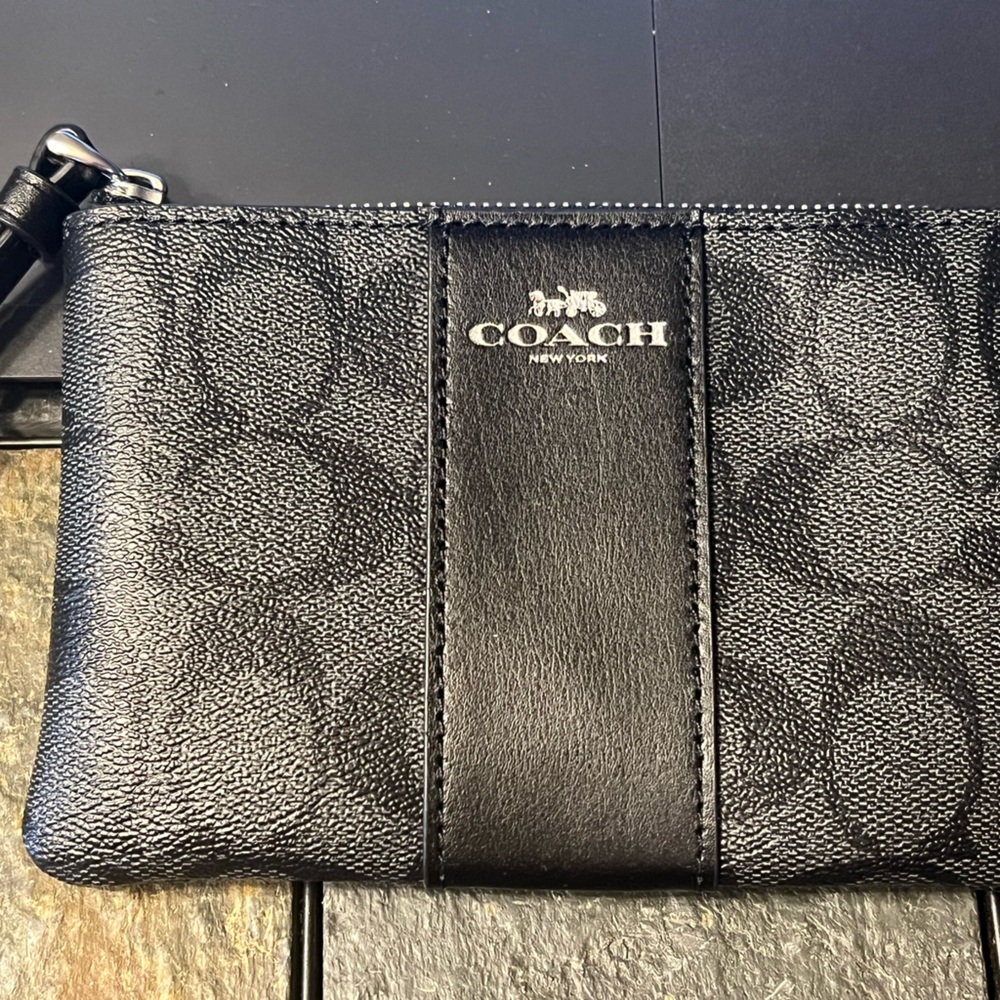 Coach hand wallet black / graphite